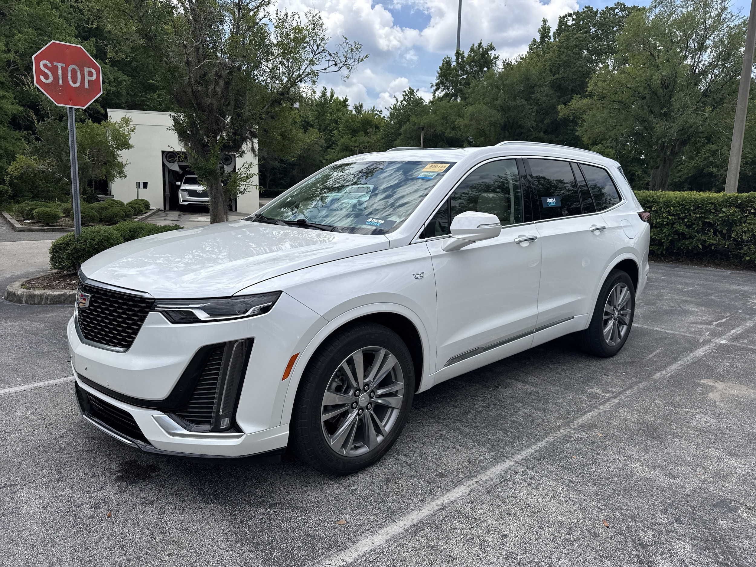 2024 Cadillac XT6 Premium Luxury Auto's photo