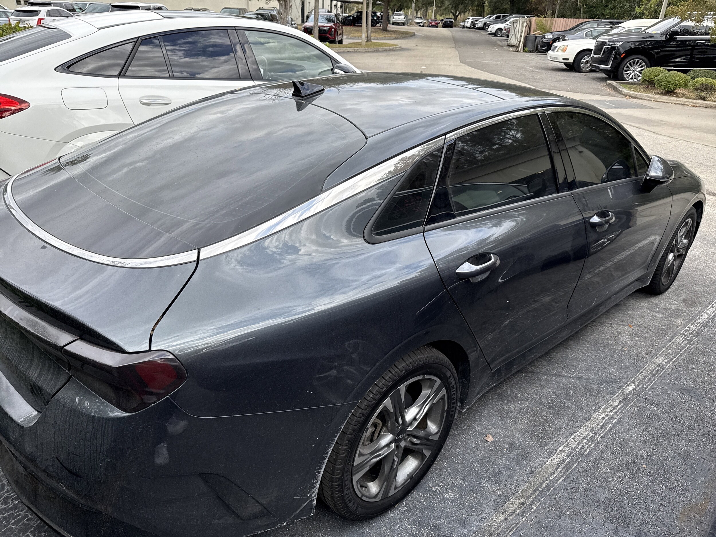 2023 Kia K5 EX photo 3