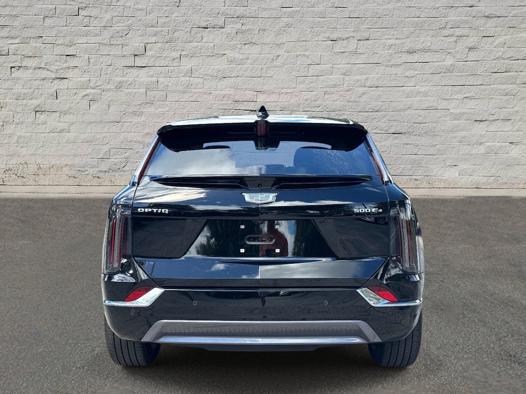 Used 2025 CADILLAC OPTIQ Luxury 2 SUV