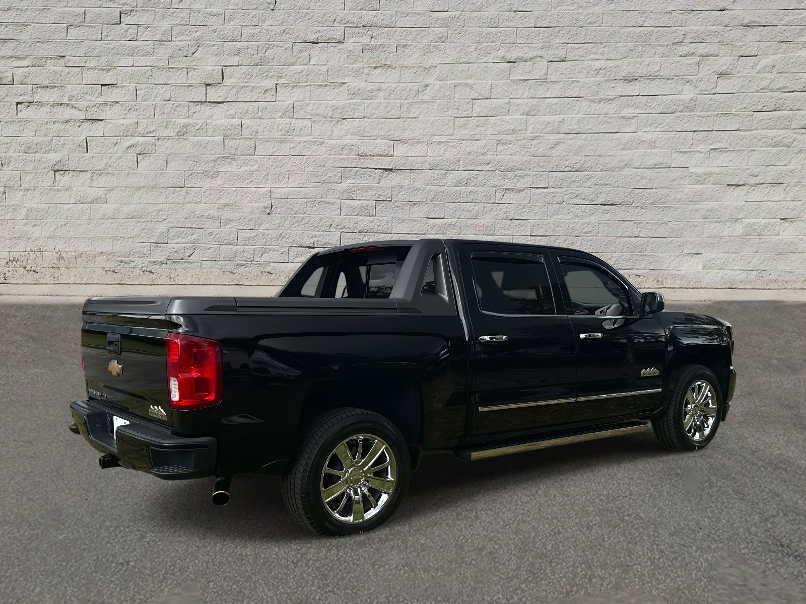 2017 Chevrolet Silverado 1500 High Country photo 2