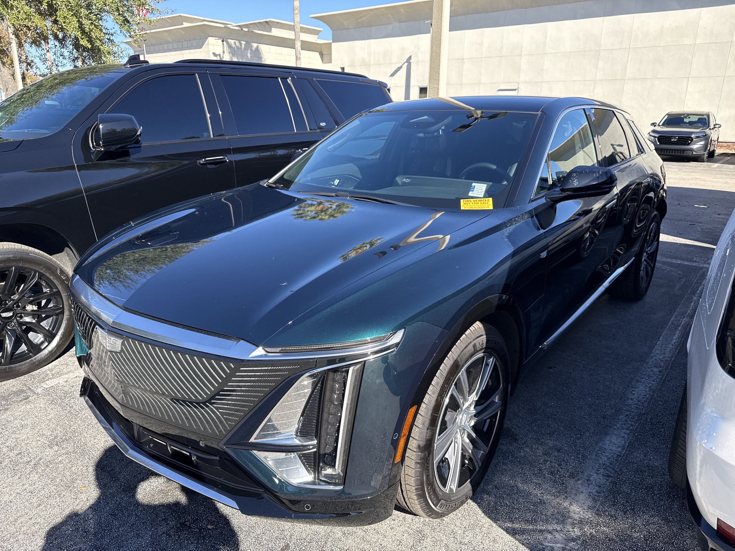 2024 Cadillac LYRIQ Luxury 1's photo