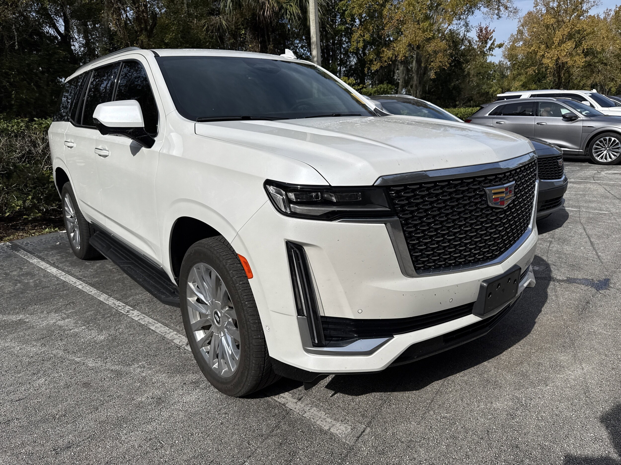 2024 Cadillac Escalade Premium Luxury photo 2