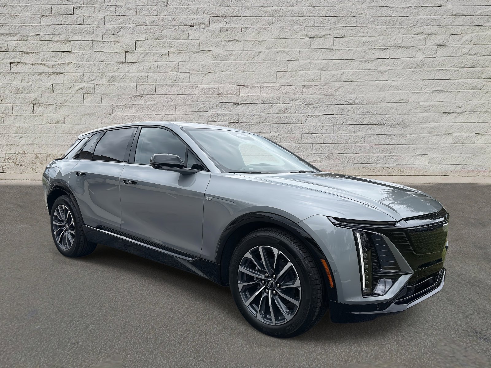 2025 Cadillac Lyriq Sport photo 3