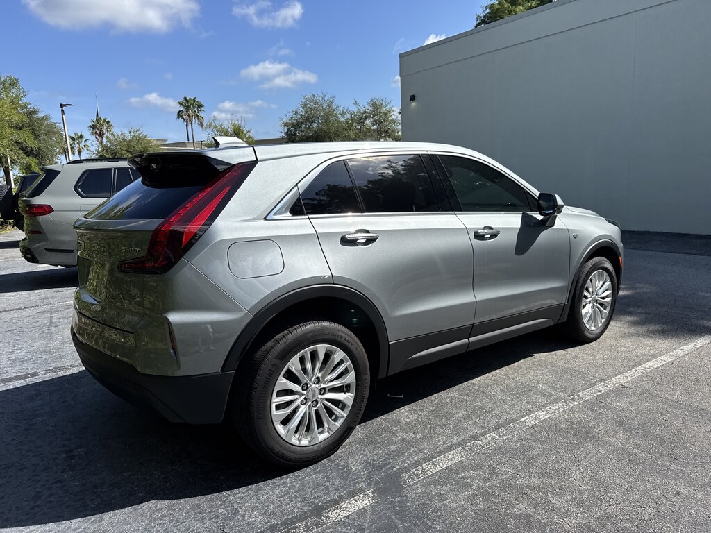 Used 2024 CADILLAC XT4 Luxury SUV