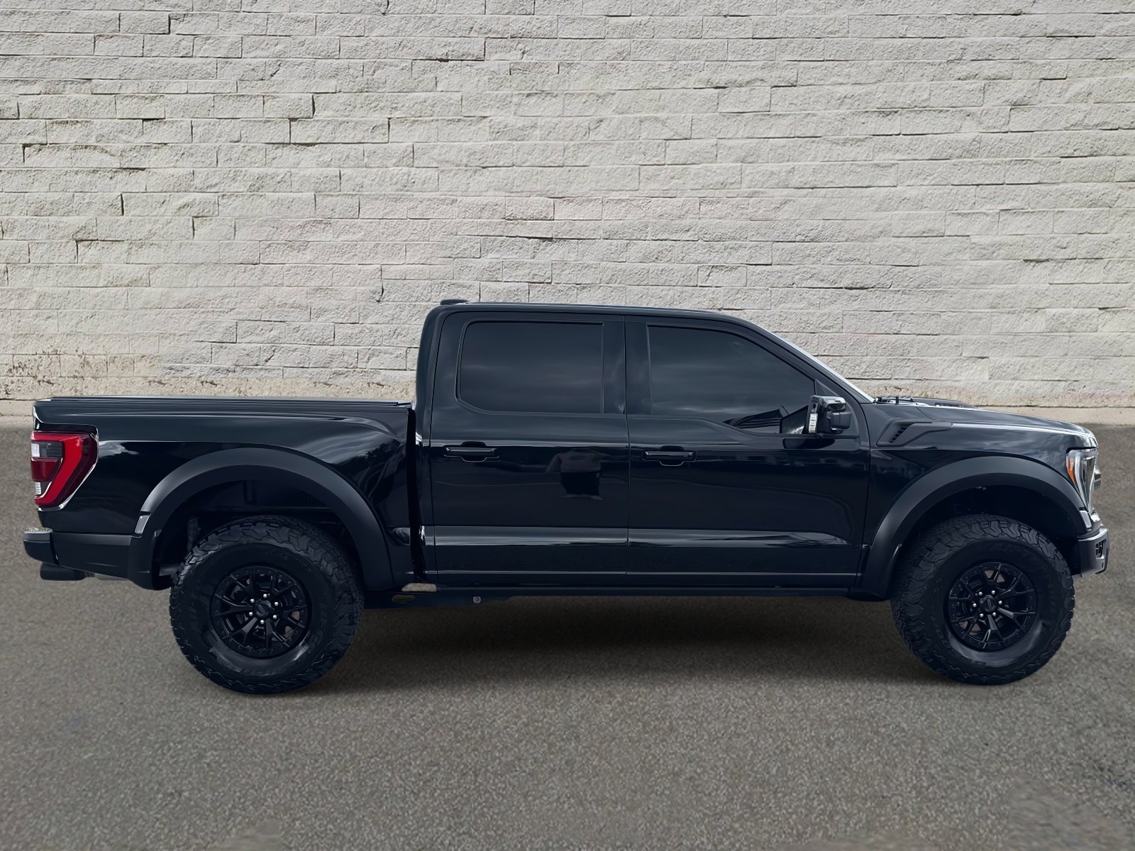 2023 Ford F-150 Raptor photo 4