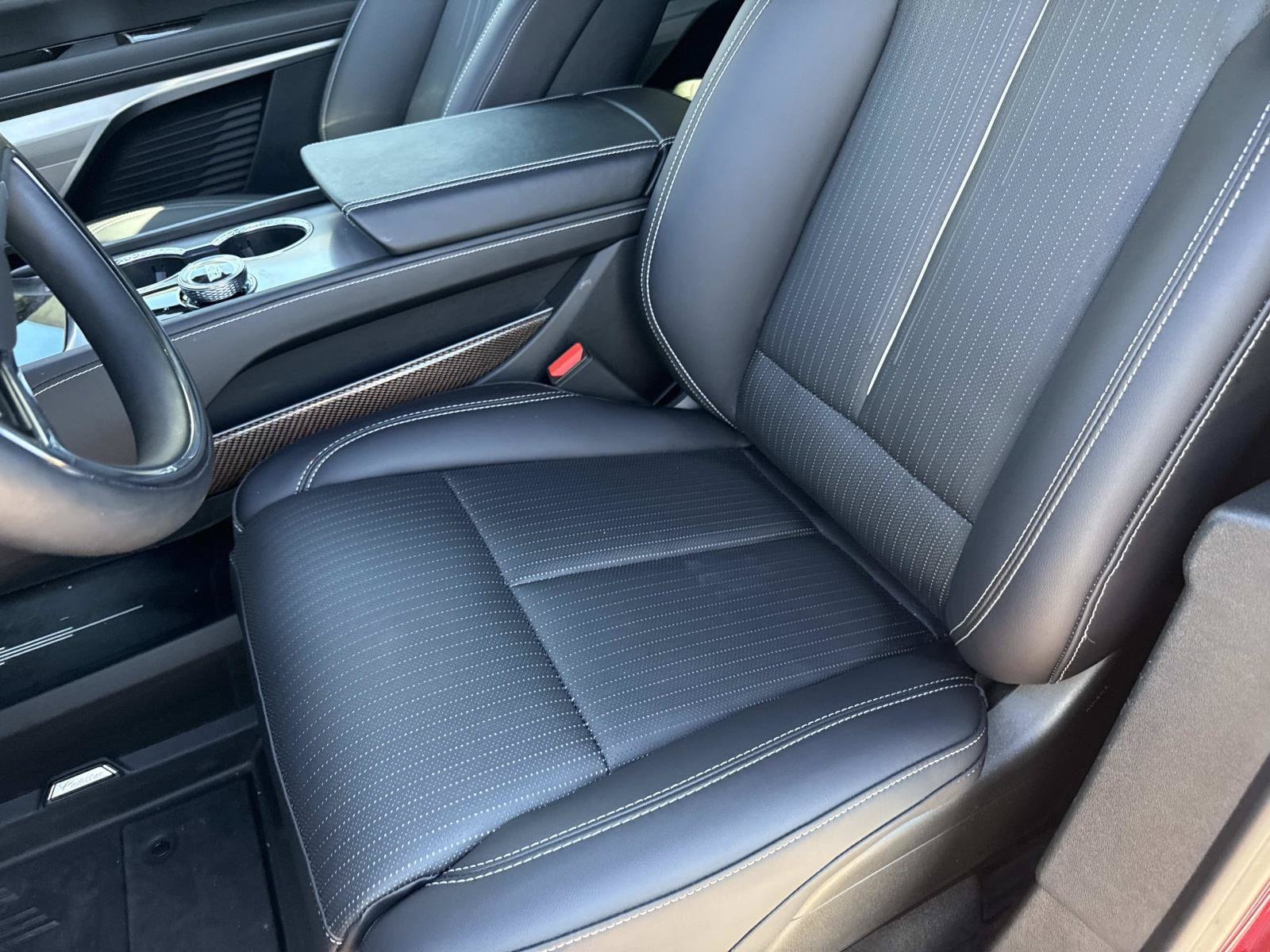 2026 Cadillac VISTIQ Sport - Photo 21