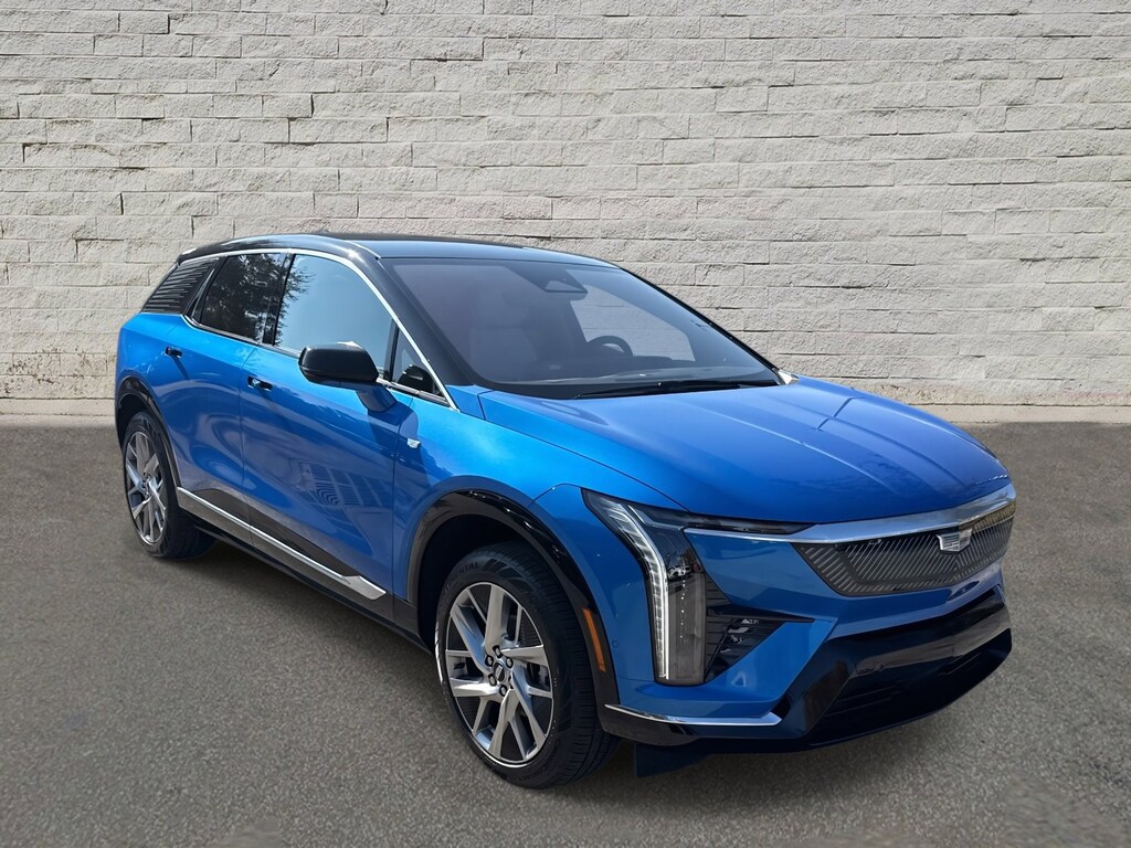 New 2026 CADILLAC OPTIQ Luxury SUV