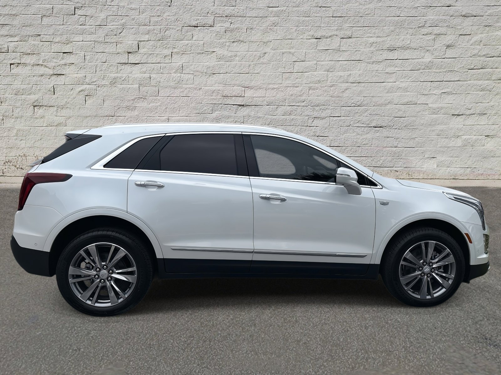 2025 Cadillac XT5 Premium Luxury photo 4