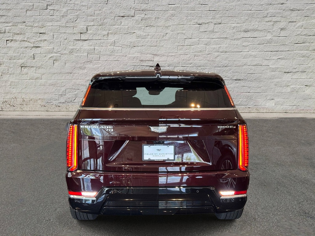 New 2025 CADILLAC ESCALADE IQ Luxury 1 SUV