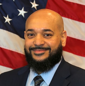 Staff member Steve Vargas from ID_a4500b78e7f6