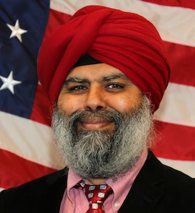 Staff member Pankaj "PJ" Sital from ID_e814340a8972