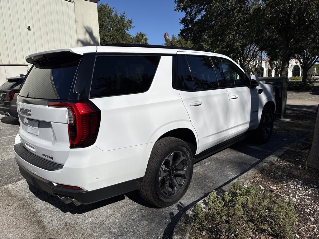 Used 2025 GMC Yukon AT4 Ultimate SUV