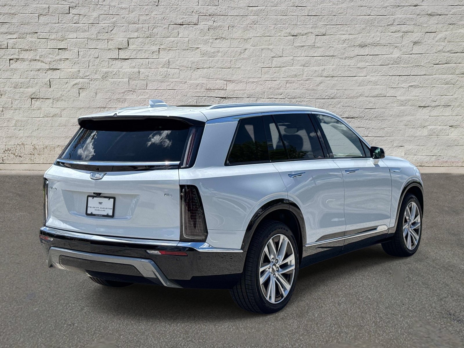 2027 Cadillac VISTIQ Luxury - Photo 5