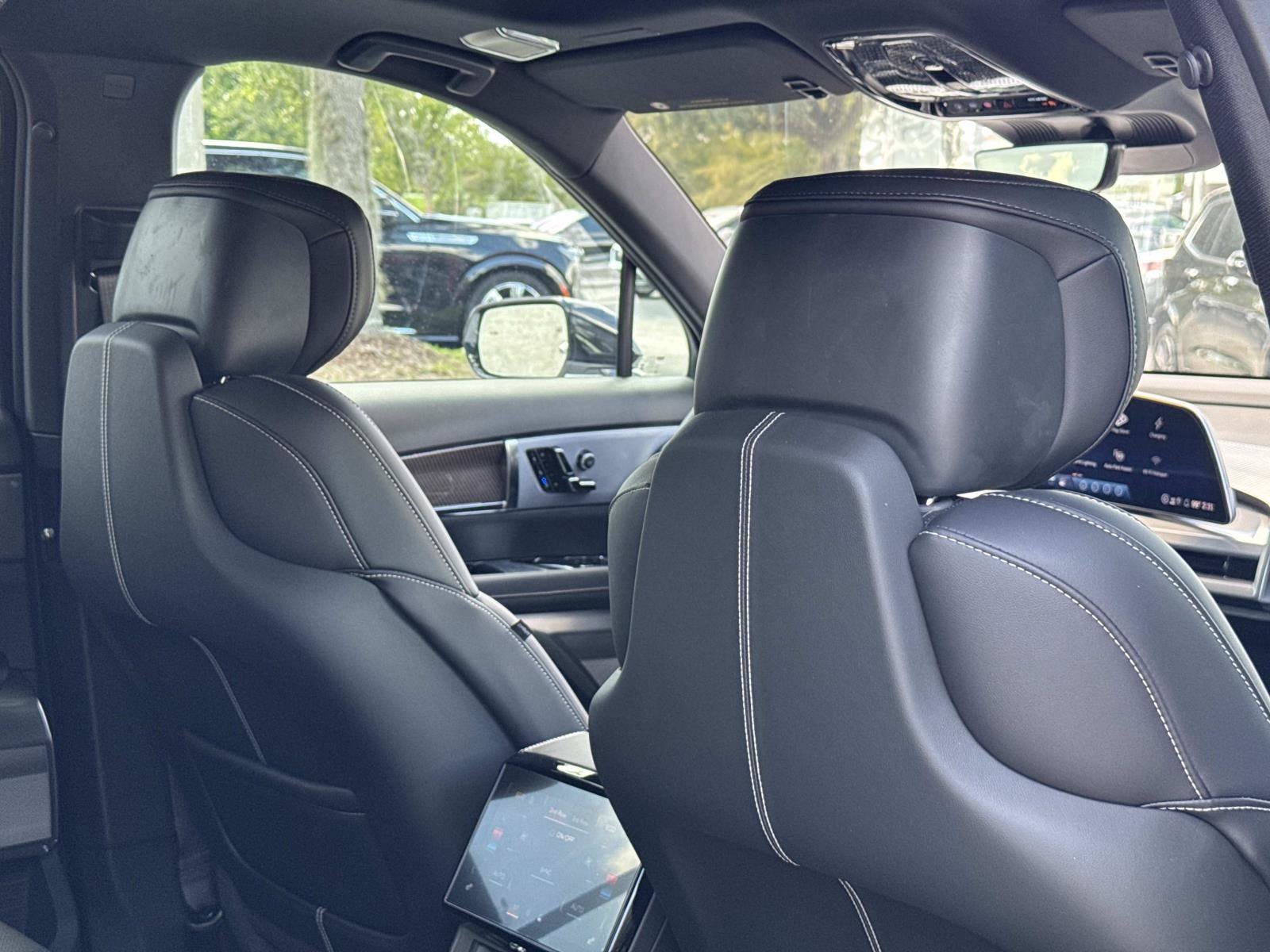 2027 Cadillac VISTIQ Luxury - Photo 27