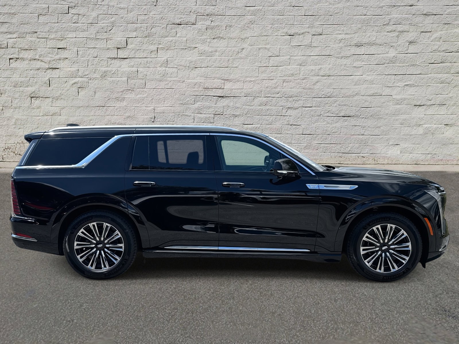 2026 Cadillac Escalade IQL Luxury - Photo 6
