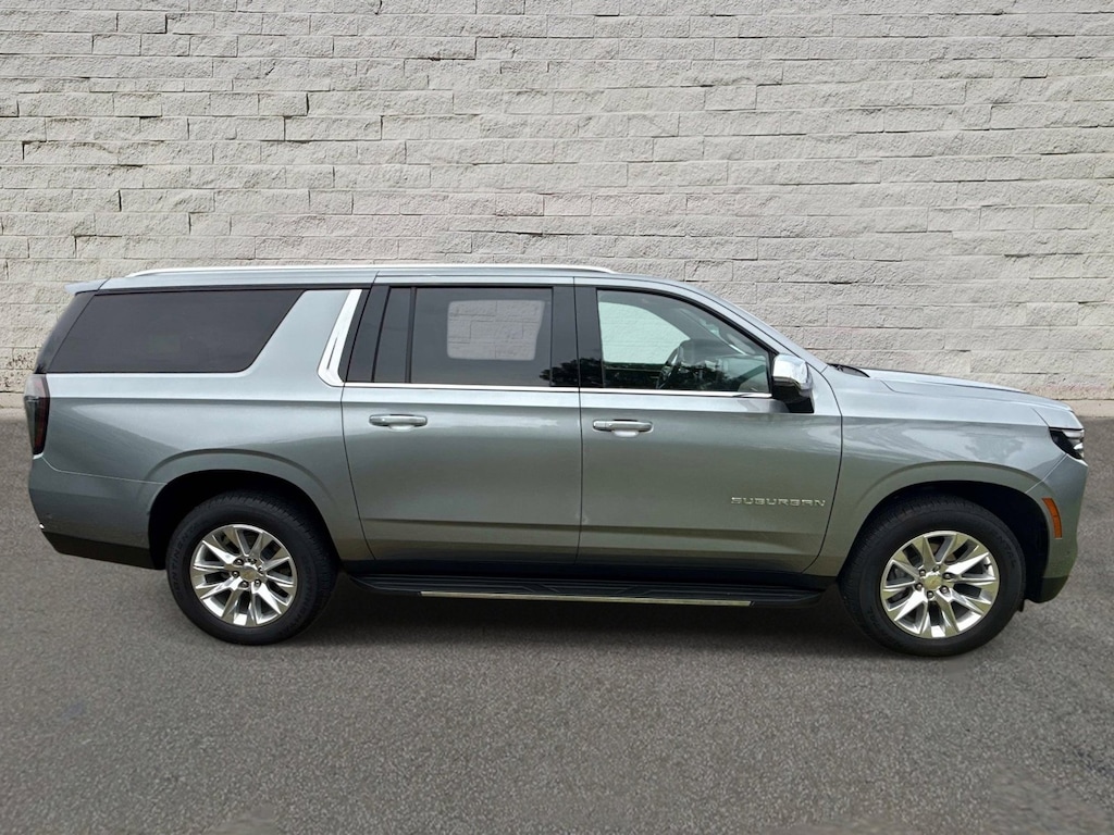 Used 2025 Chevrolet Suburban Premier SUV