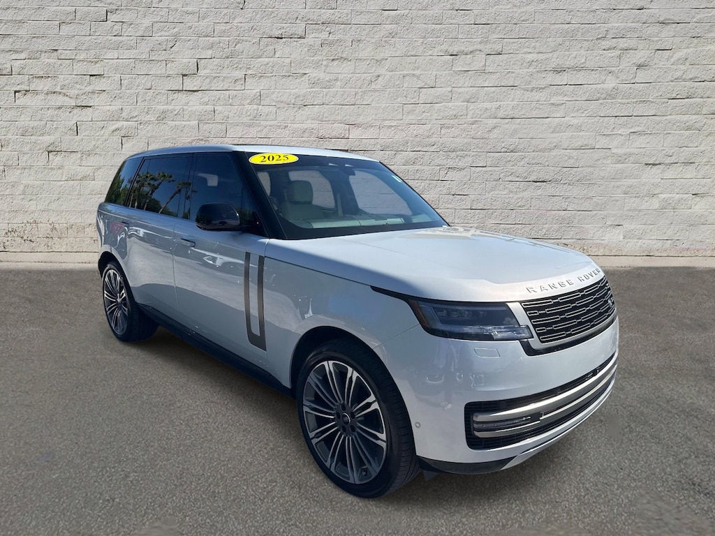Used 2025 Land Rover Range Rover SE SUV
