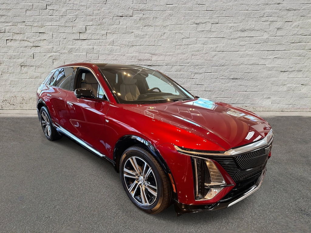 New 2025 CADILLAC LYRIQ Luxury 1 SUV