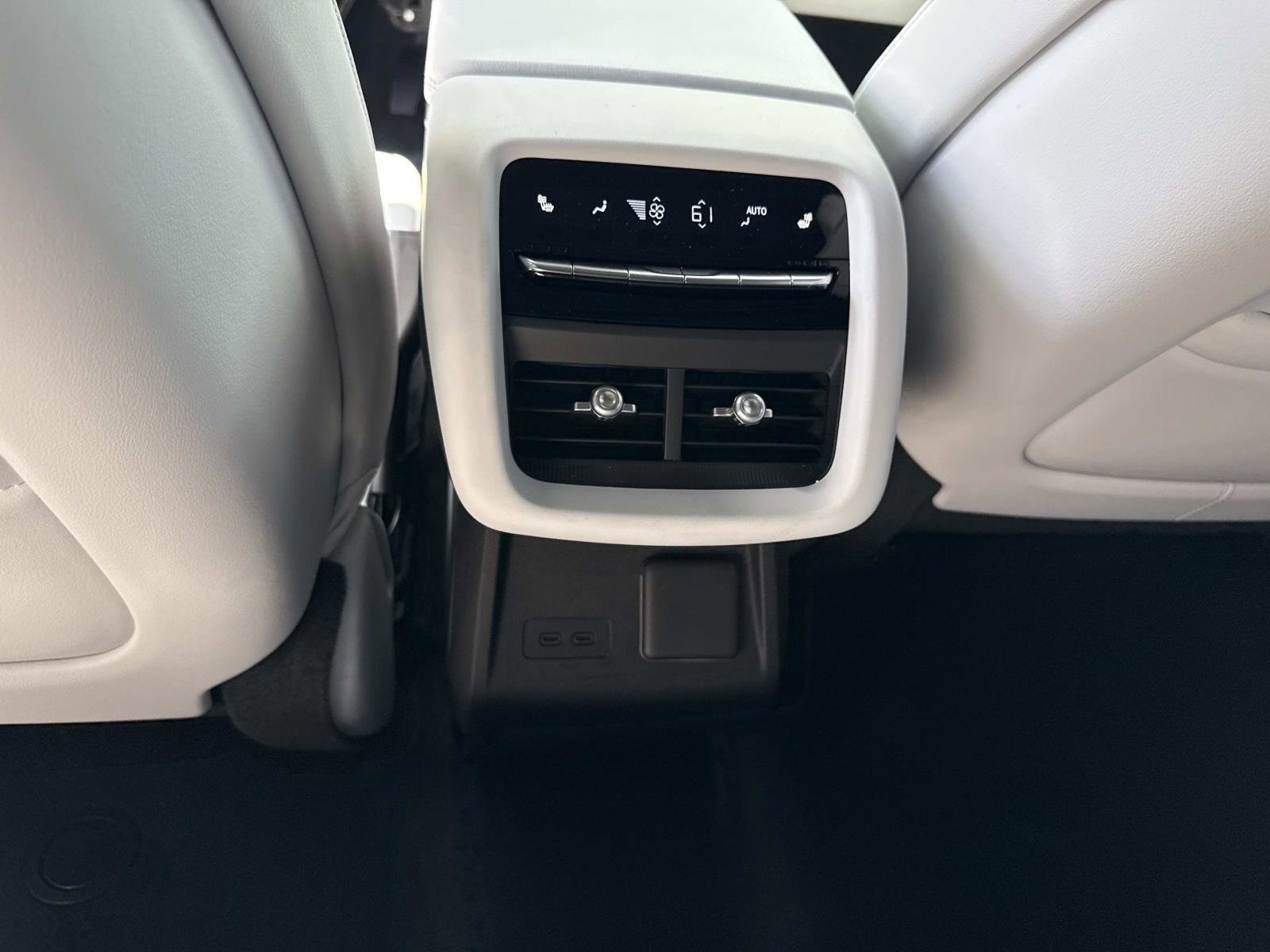 2026 Cadillac LYRIQ Signature Sport - Photo 18
