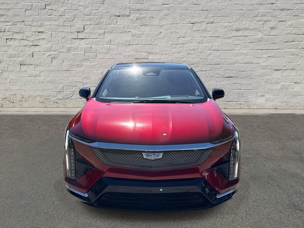 New 2026 CADILLAC OPTIQ Premium Luxury SUV