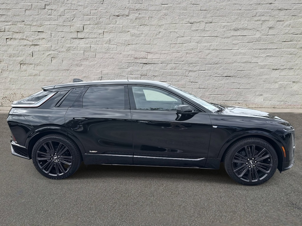 New 2026 CADILLAC LYRIQ V-Series SUV