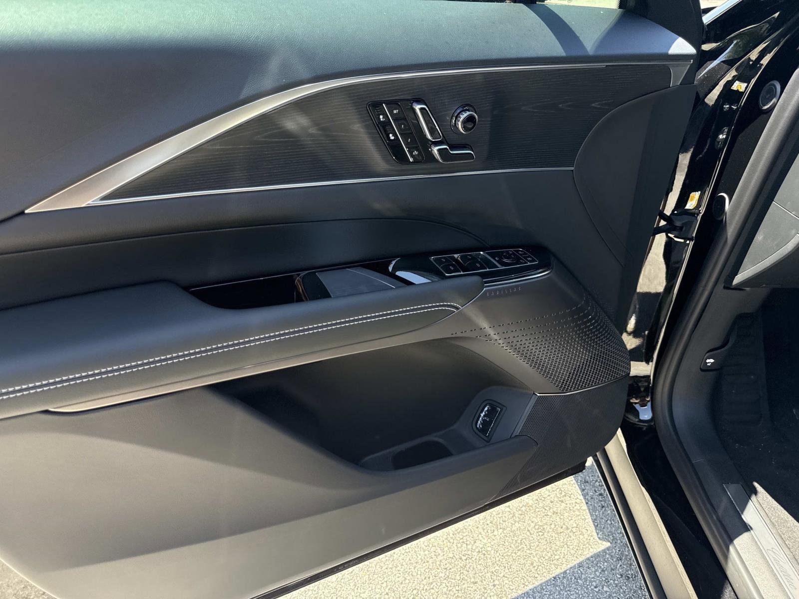2026 Cadillac LYRIQ Luxury - Photo 20