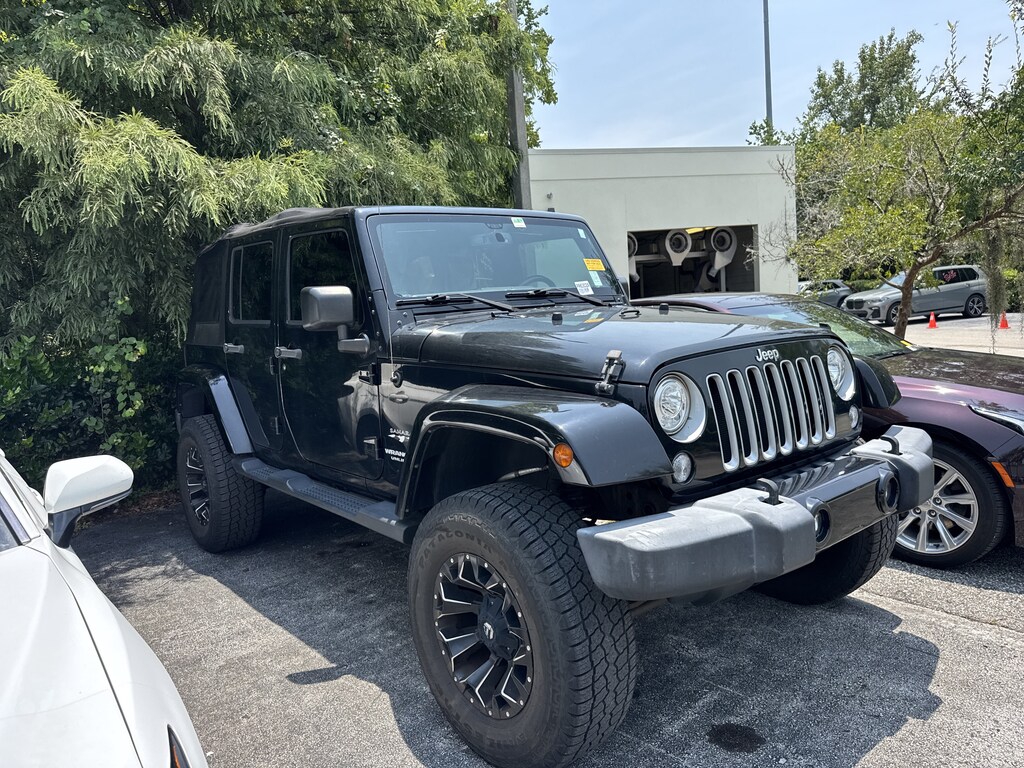 Used 2017 Jeep Wrangler Unlimited Sahara SUV