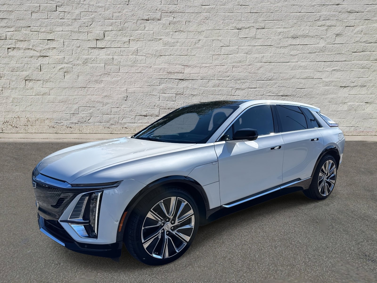 2024 Cadillac LYRIQ Luxury 3's photo