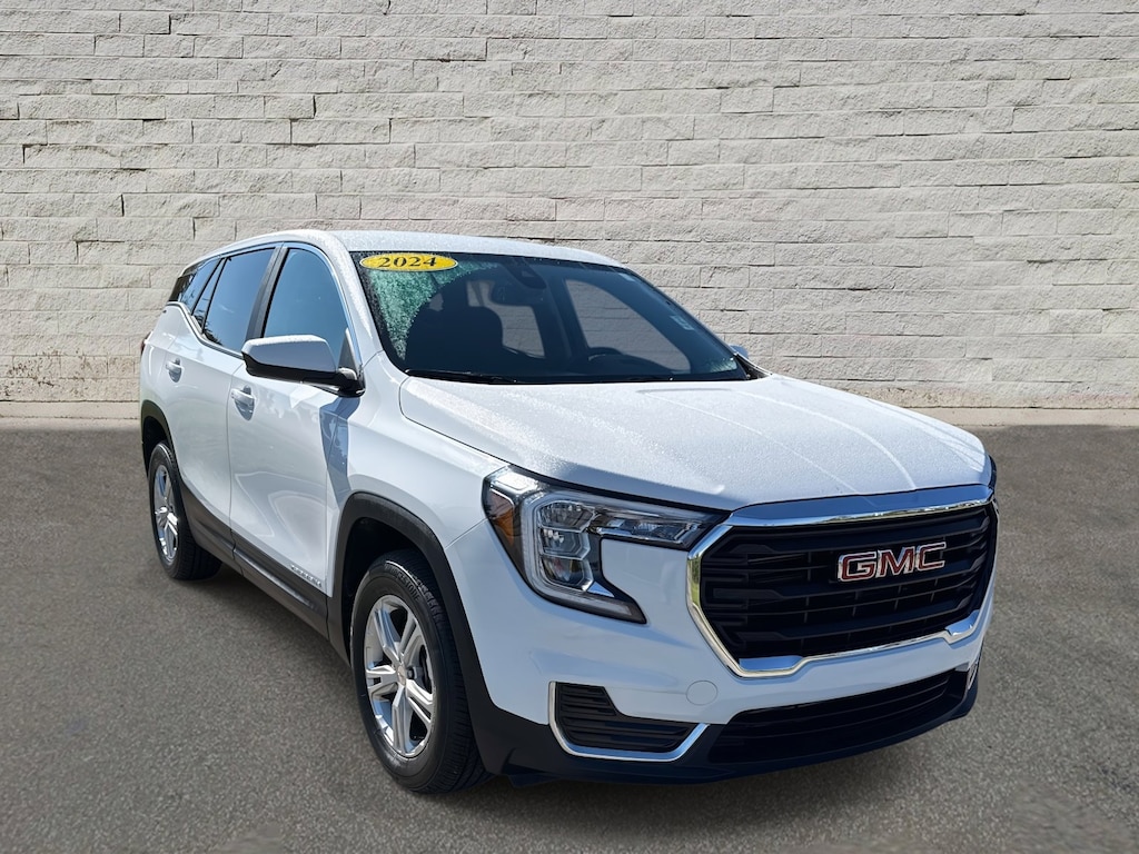 Used 2024 GMC Terrain SLE SUV