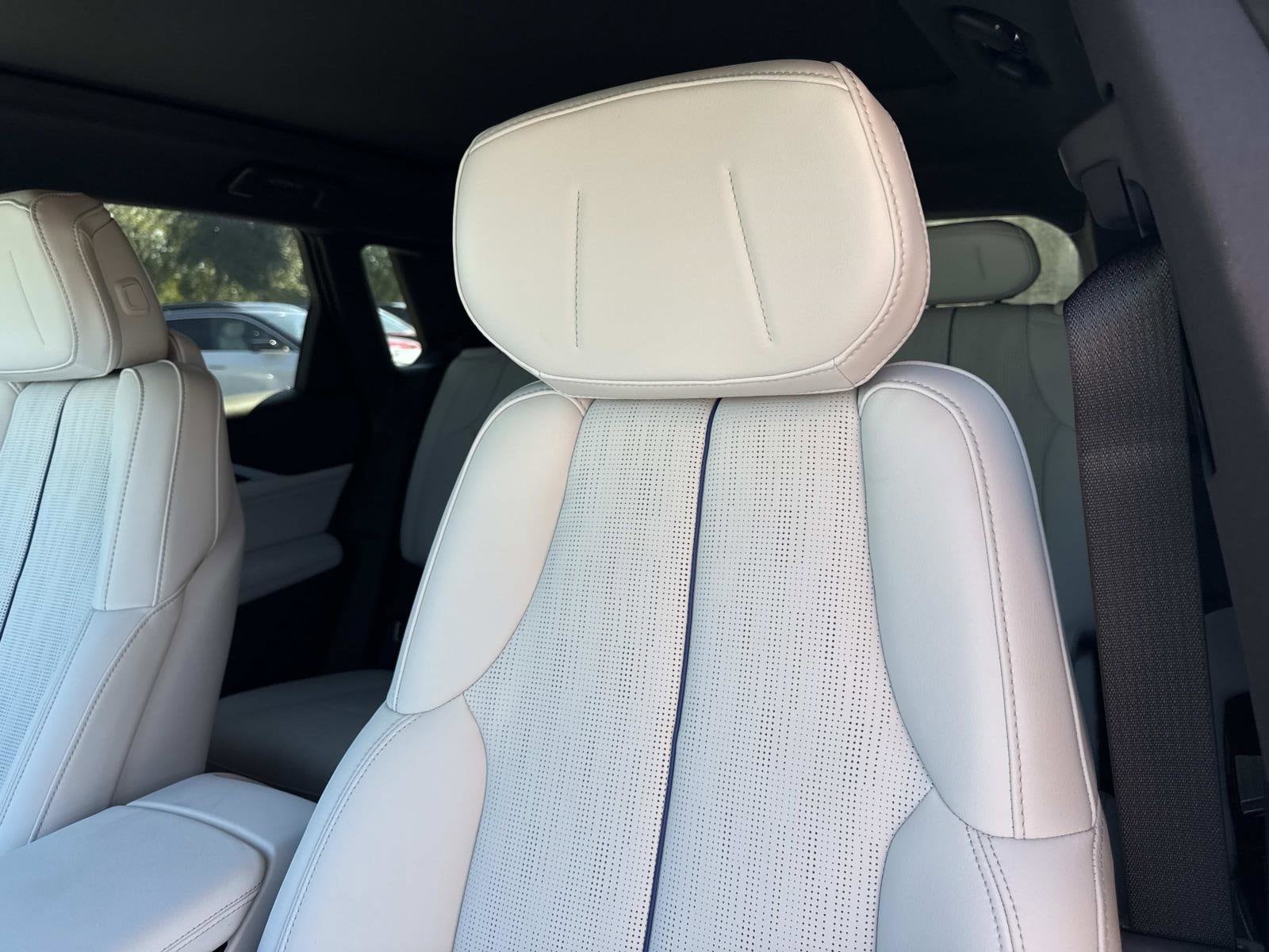 2025 Cadillac LYRIQ Sport 1 - Photo 23