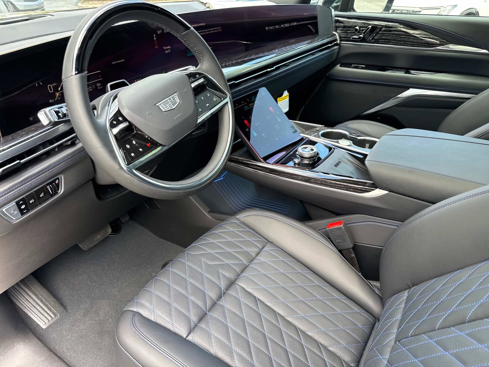 2026 Cadillac Escalade IQL Luxury - Photo 21