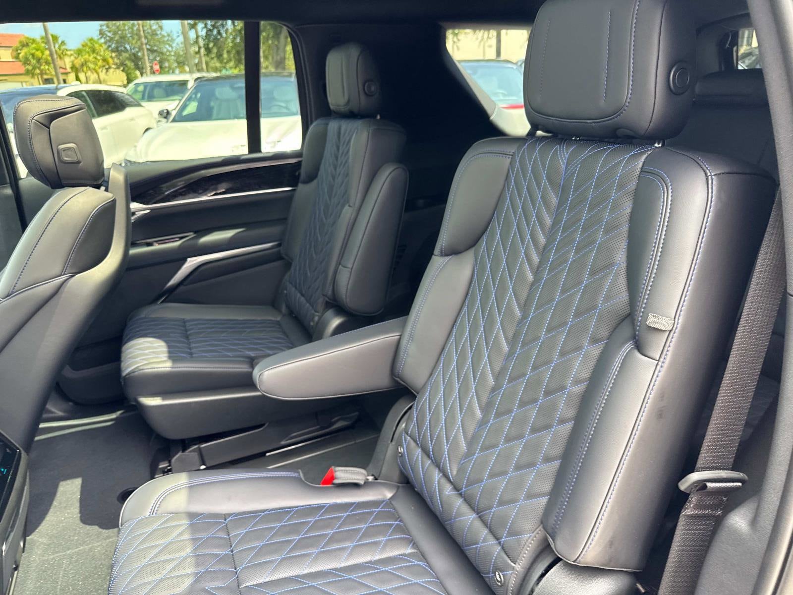 2026 Cadillac Escalade IQL Luxury - Photo 12
