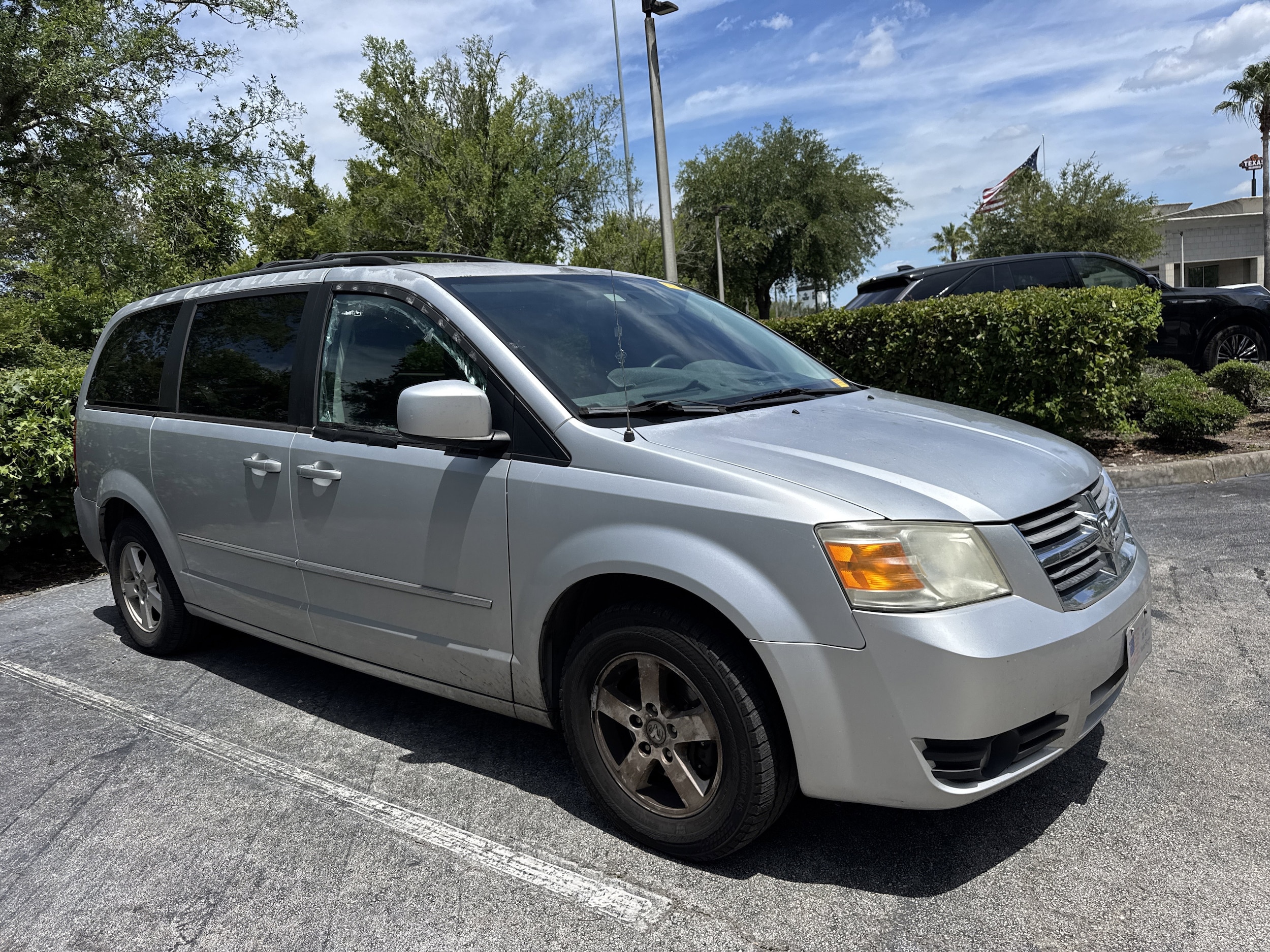 2010 Dodge Grand Caravan SXT FWD's photo