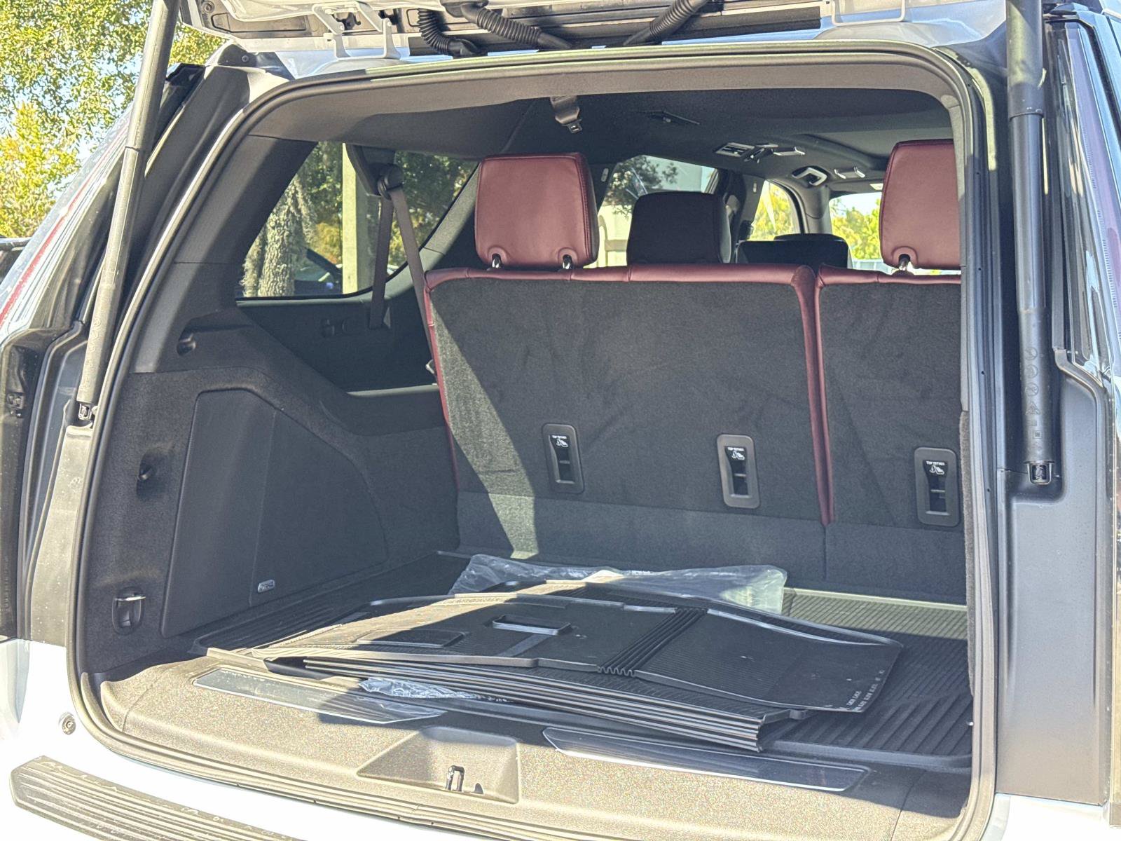 2027 Cadillac Escalade ESV Sport - Photo 28