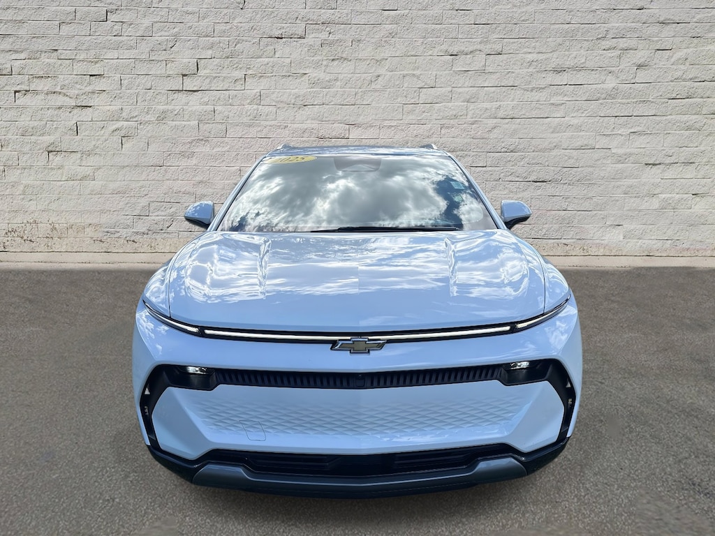 Used 2025 Chevrolet Equinox EV LT SUV