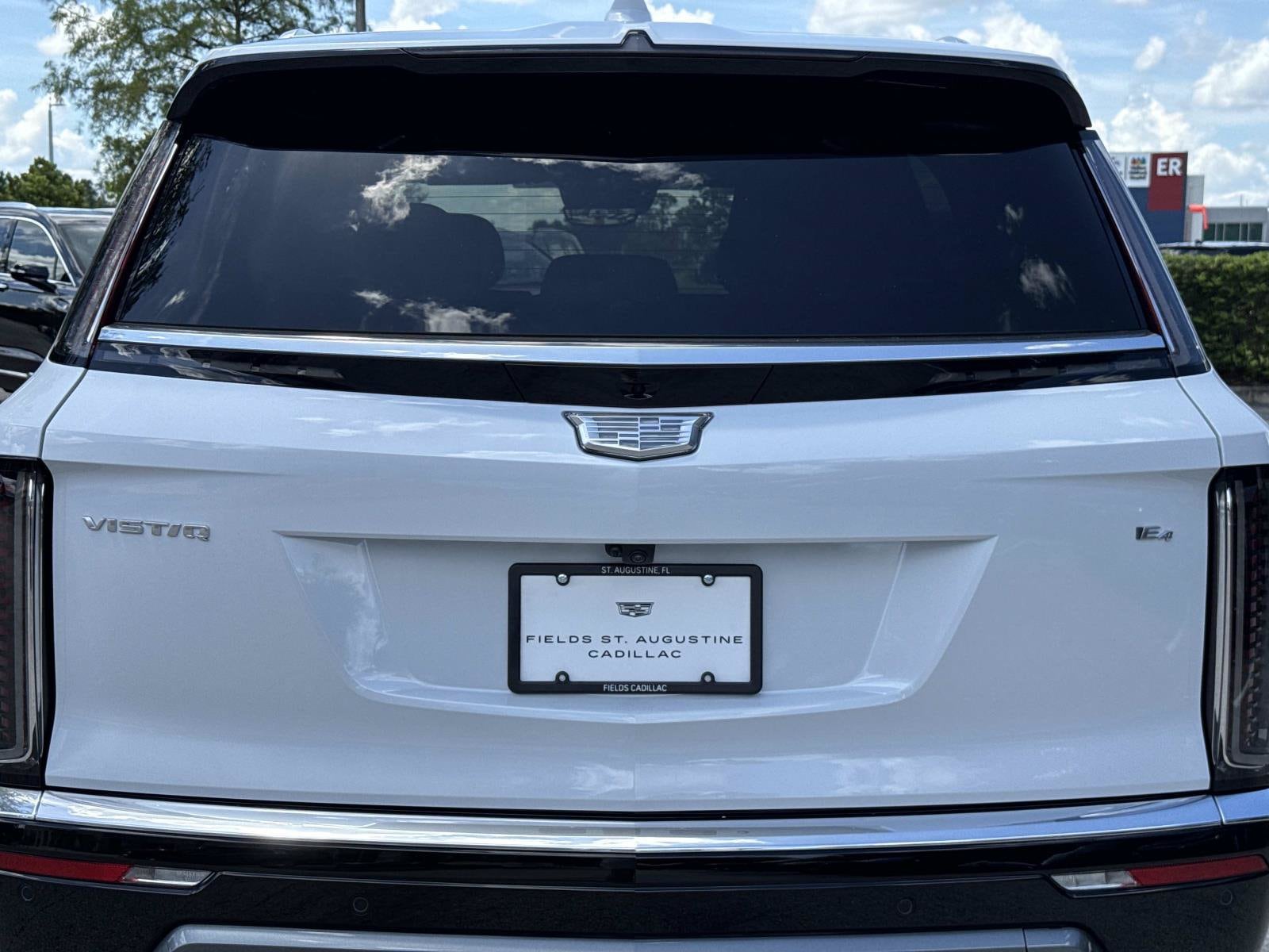 2027 Cadillac VISTIQ Luxury - Photo 10