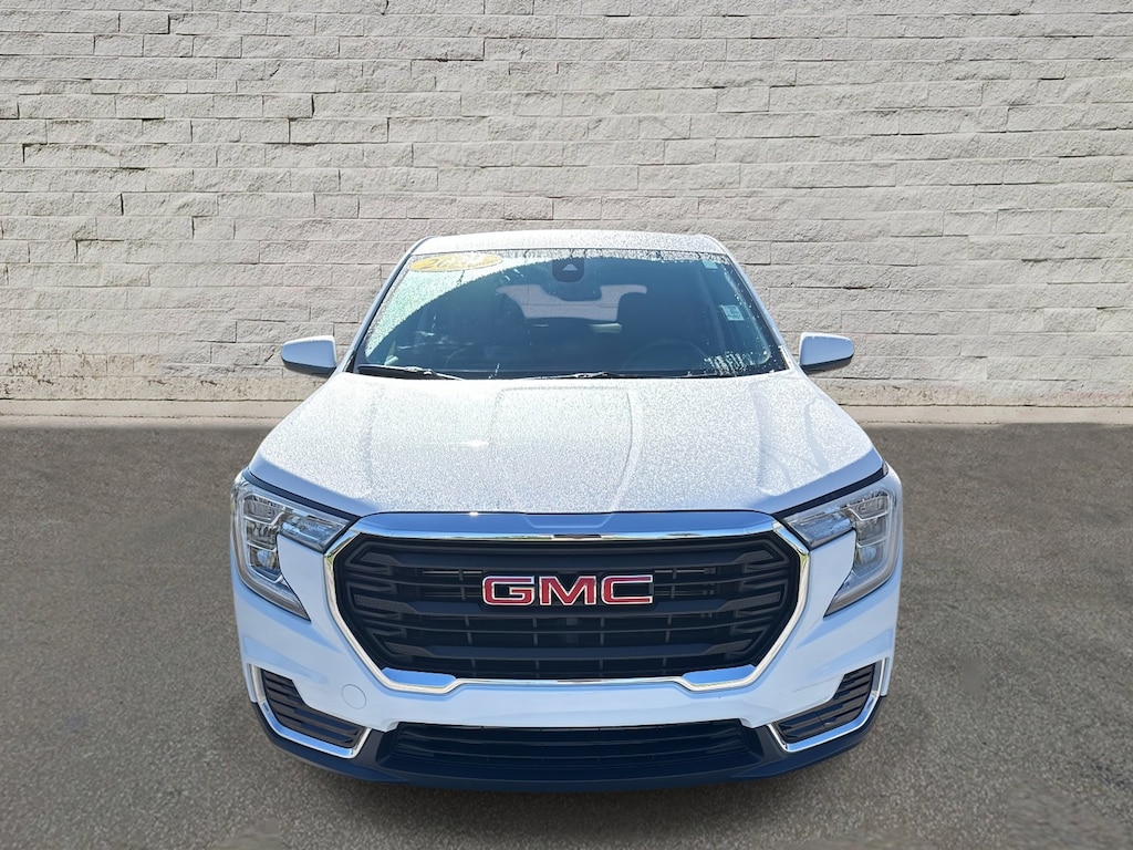 Used 2024 GMC Terrain SLE SUV