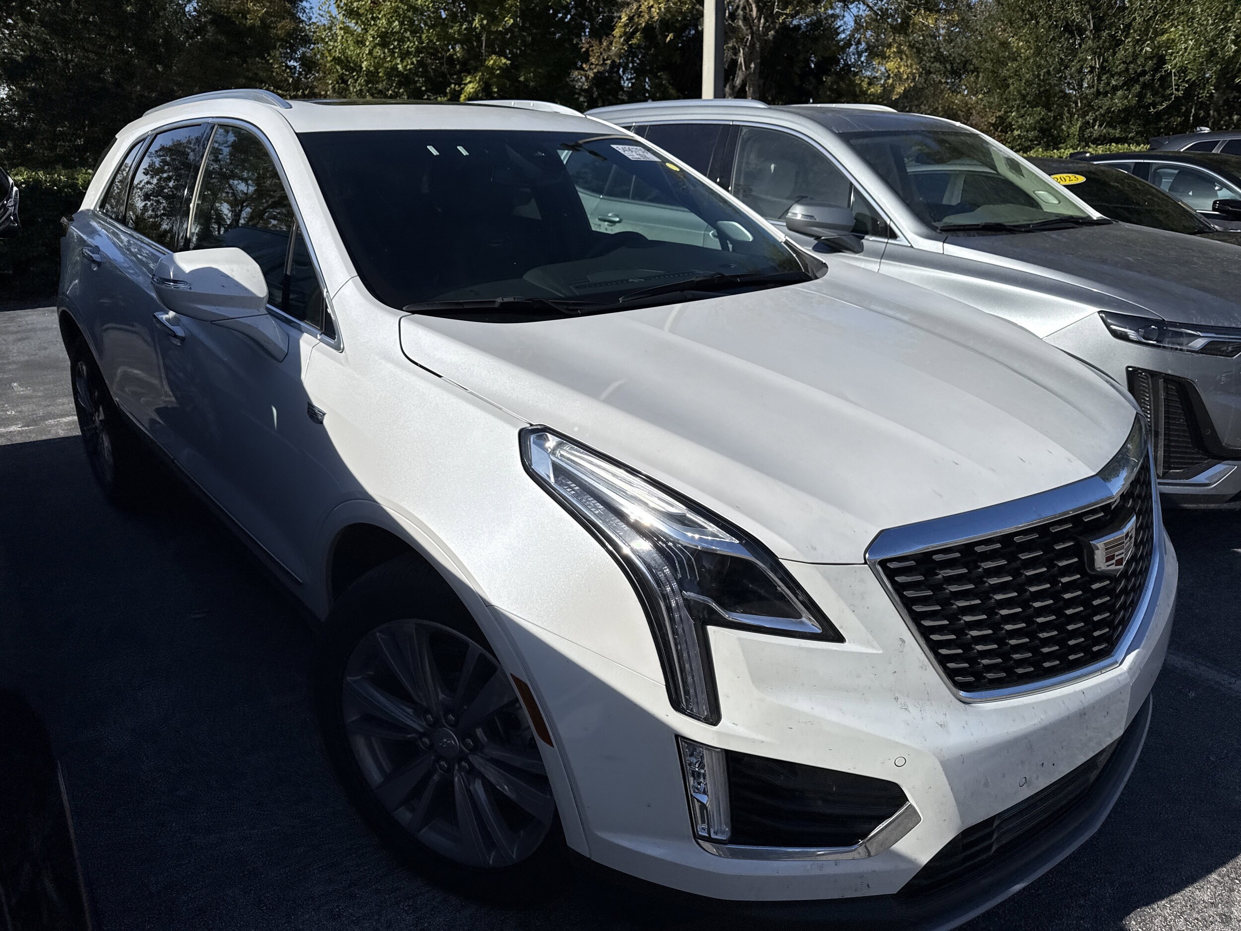2025 Cadillac XT5 Premium Luxury photo 2