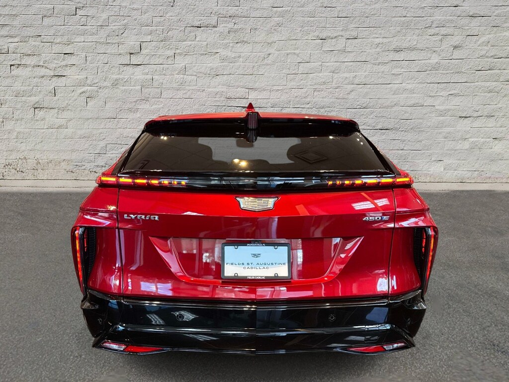 New 2025 CADILLAC LYRIQ Sport 1 SUV