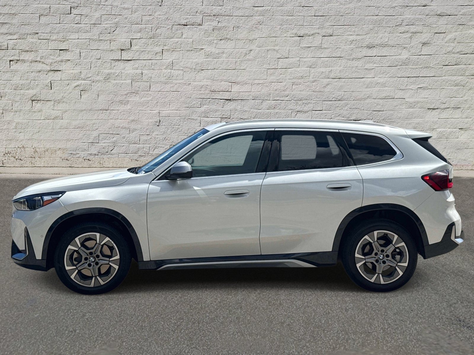 Used 2024 BMW X1 xDrive28i SUV