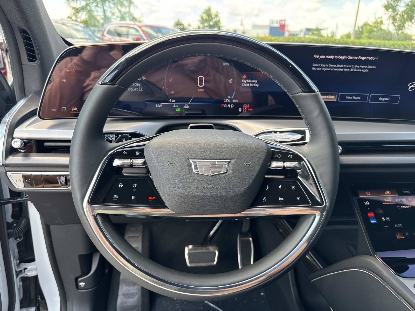 2027 Cadillac VISTIQ Luxury - Photo 15