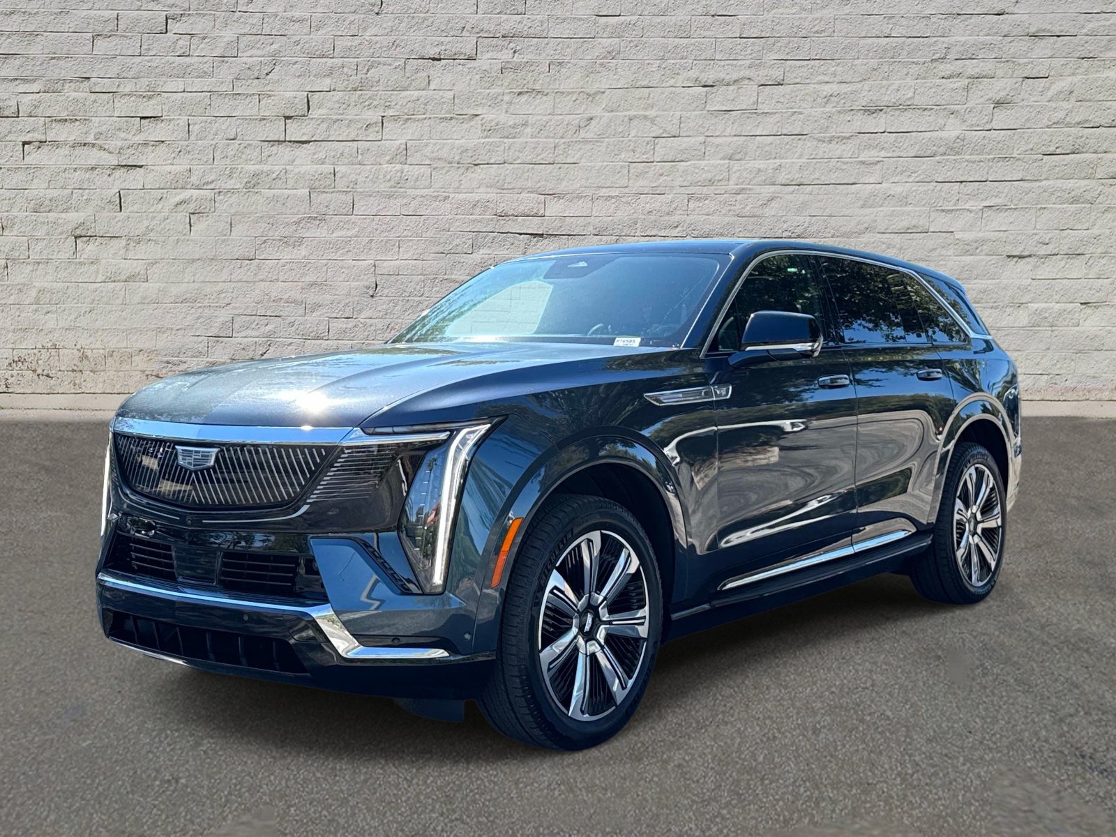  CADILLAC Escalade IQ
