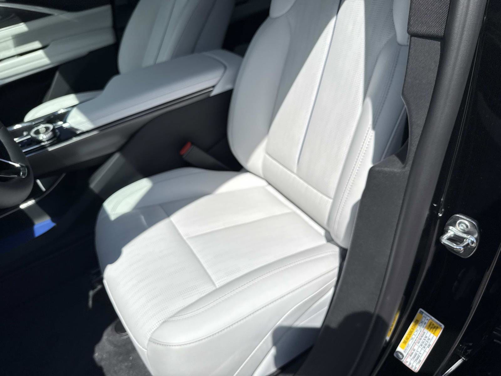 2026 Cadillac LYRIQ Signature Sport - Photo 23
