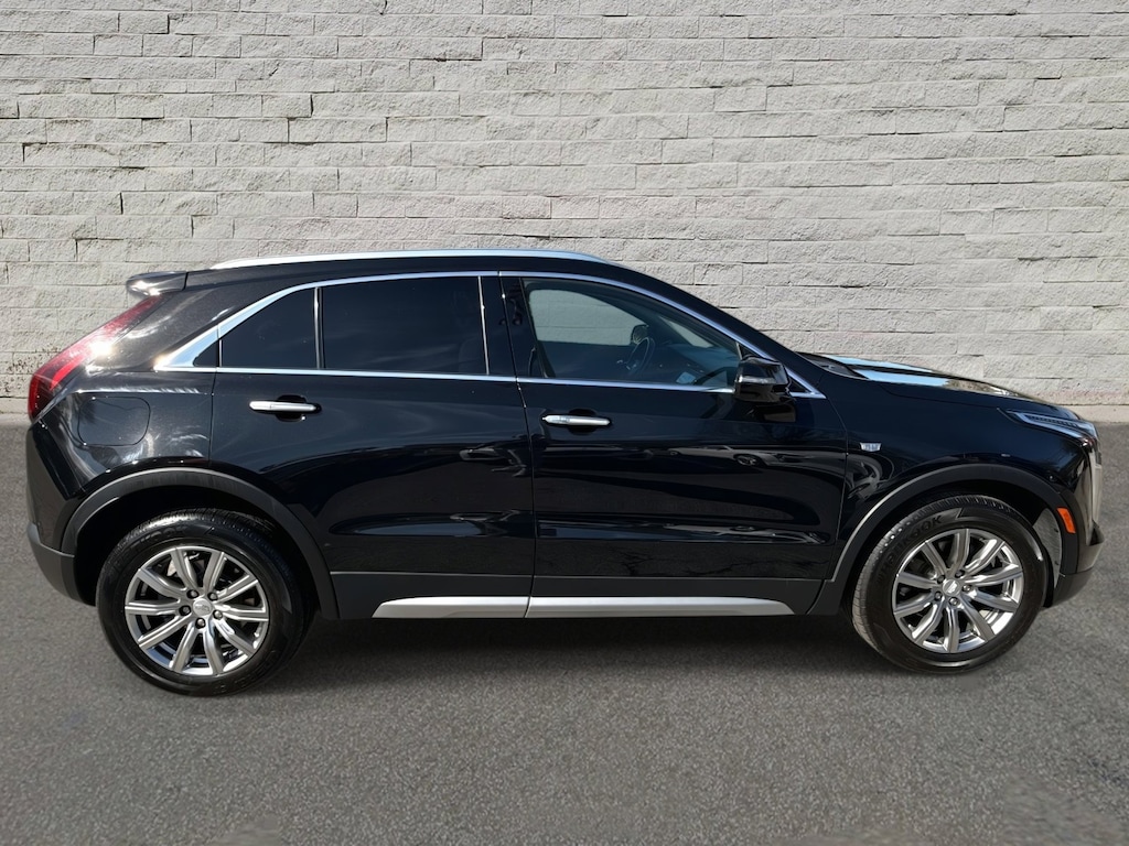 Used 2022 CADILLAC XT4 Premium Luxury SUV