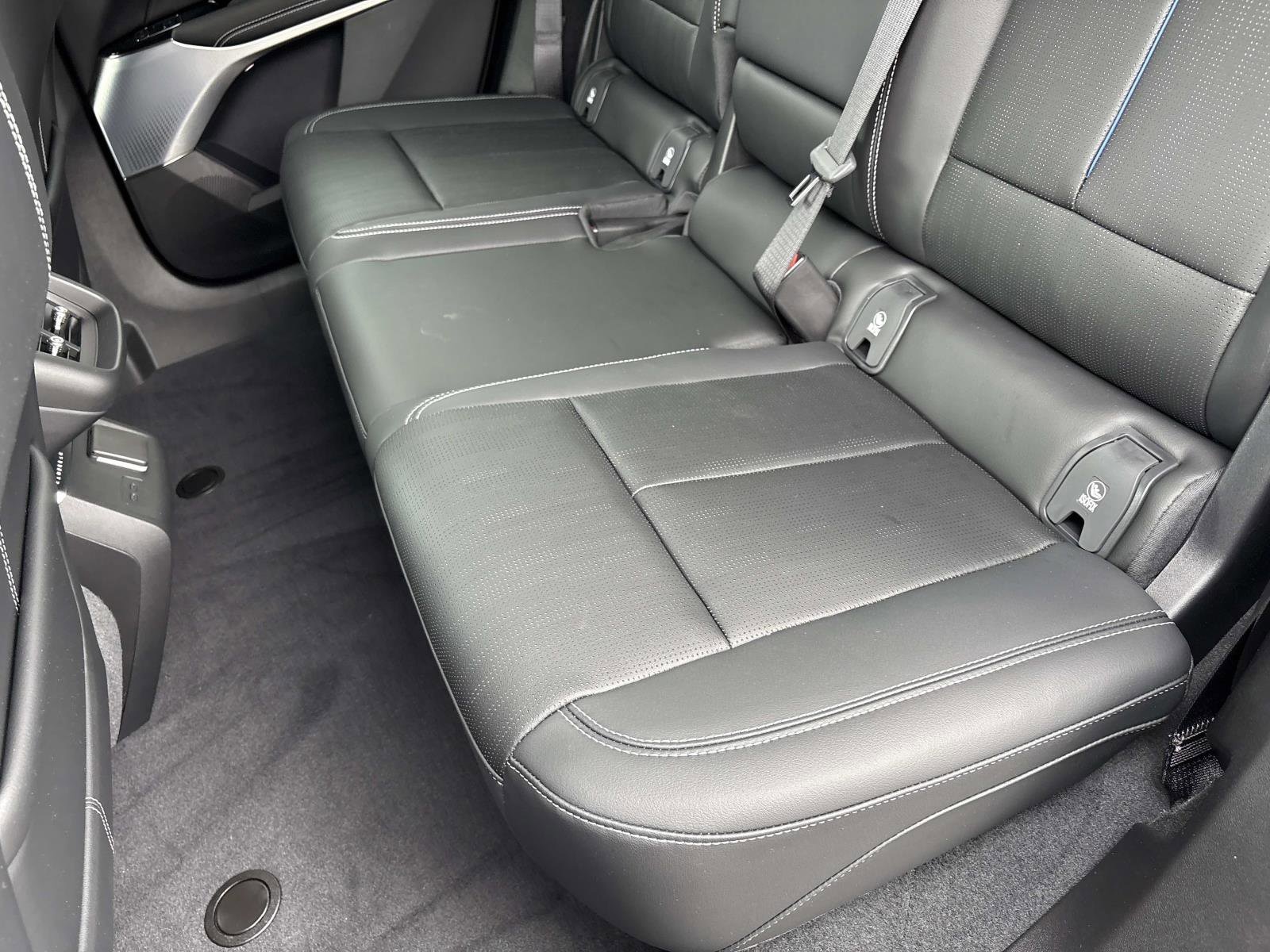 2026 Cadillac LYRIQ V - Photo 10