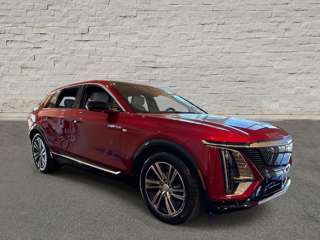 New 2025 CADILLAC LYRIQ Luxury 1 SUV