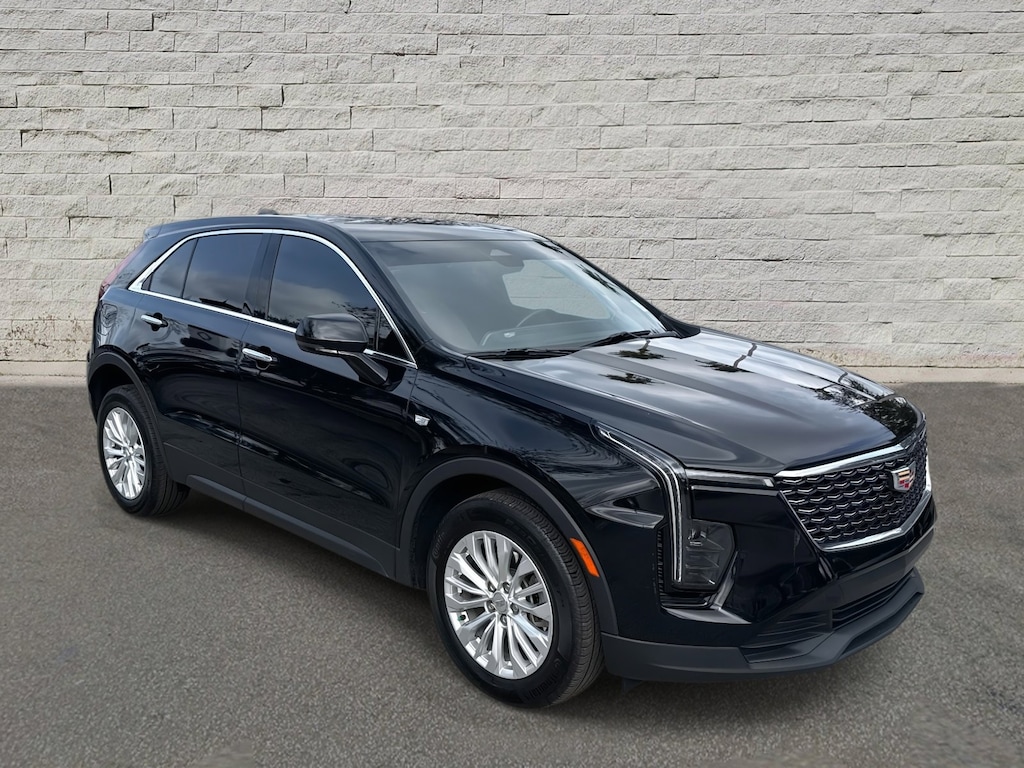 Used 2024 CADILLAC XT4 Luxury SUV