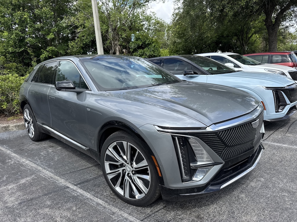 Used 2025 CADILLAC LYRIQ Luxury 3 SUV