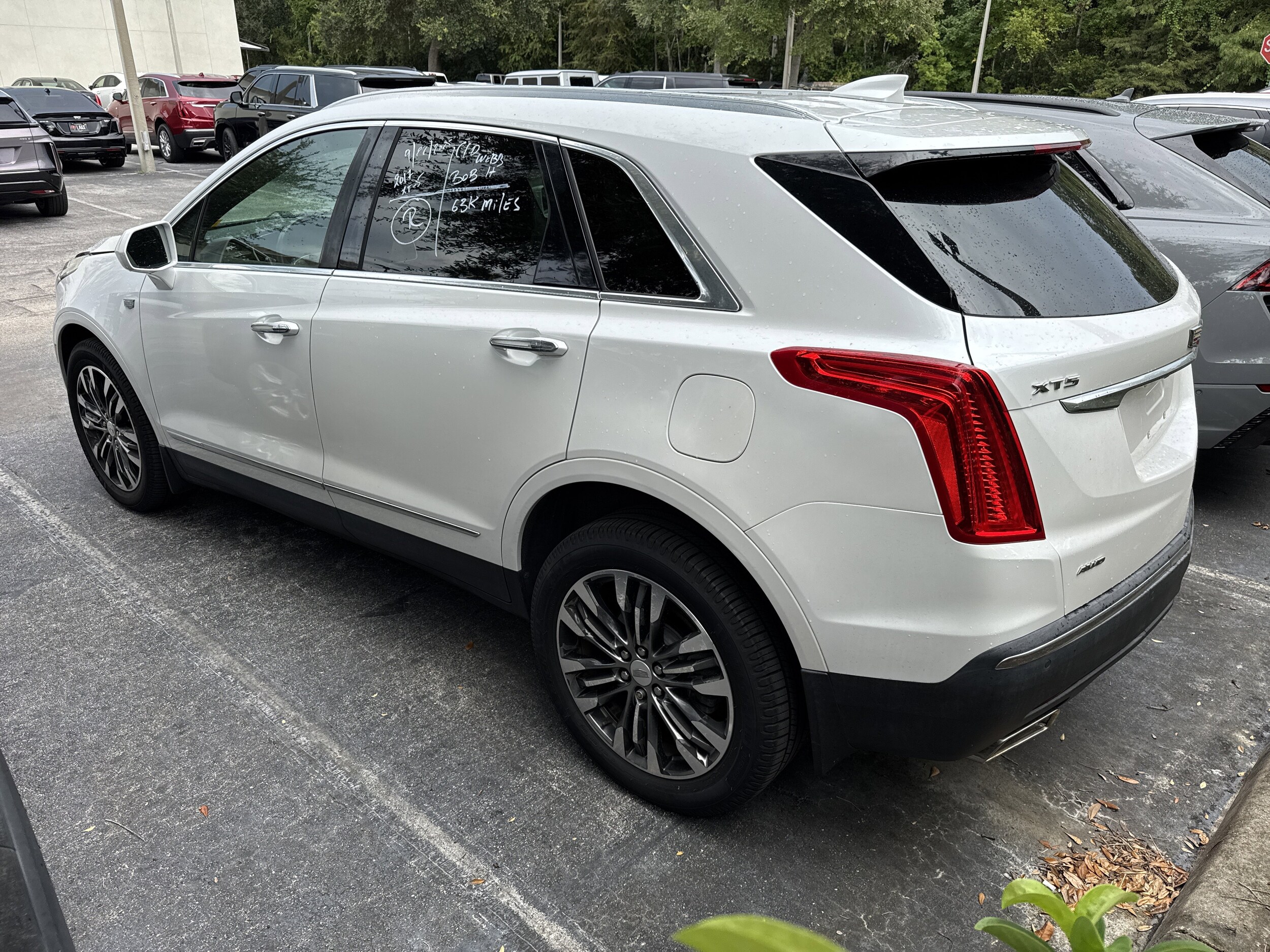 2017 Cadillac XT5 Premium Luxury photo 3