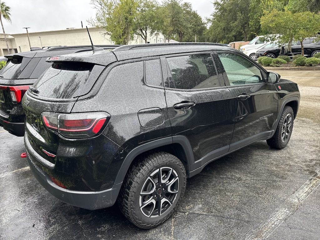 Used 2025 Jeep Compass Trailhawk SUV